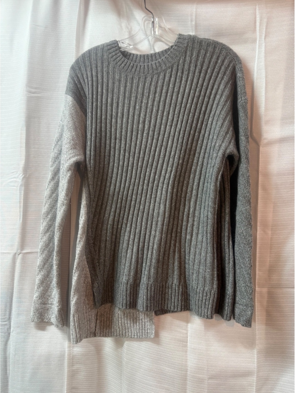 Simply Vera Vera Wang Women's Large Gray Ribbed Knit Sweater